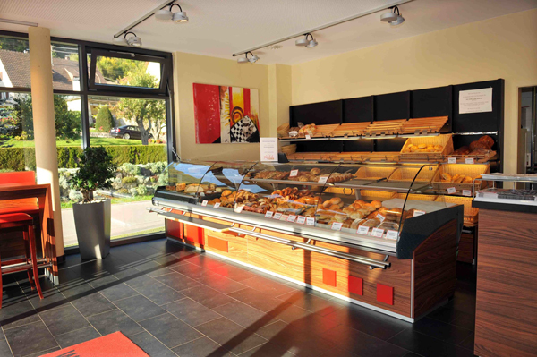 Bäckereifiliale mit Cafe und Wohnung in Bad Ditzenbach