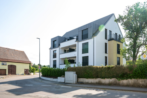 Mehrfamilienhaus Schlat Hauptstraße